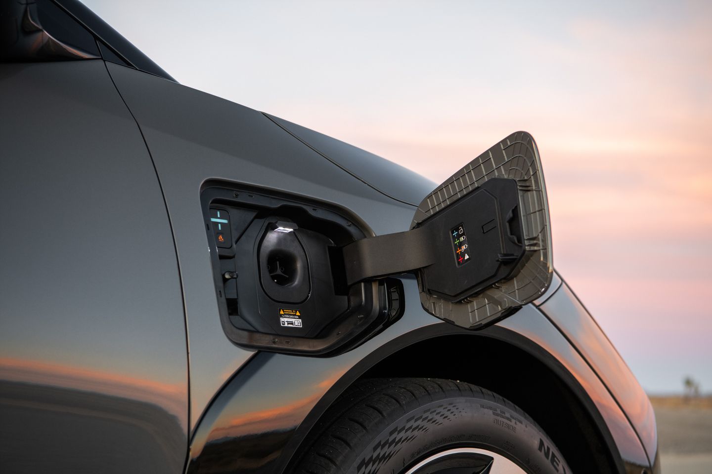 2026 EV4 CHARGE ADAPTER - NACS to CCS1