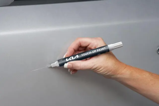 Kia Touch Up Paint Pen - Silky Silver 4SS - 2022-2027 Carnival - 000KCPEN4SS